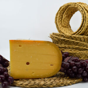 GOUDA AÑEJO OLD MASTER QUESO de leche pasteurizada de vaca internacional disponible en QuesoQueso de Vanessa Cruz en Sevilla