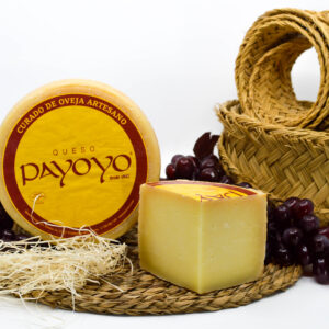 PAYOYO OVEJA CURADO queso de leche pasteurizada de oveja andaluz disponible en QuesoQueso de Vanessa Cruz en Sevilla