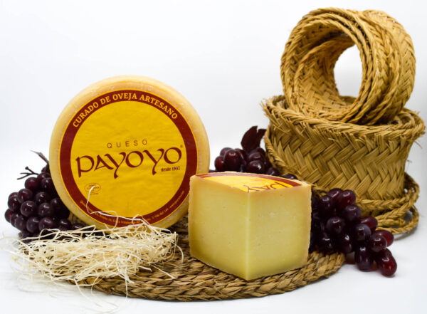 PAYOYO OVEJA CURADO queso de leche pasteurizada de oveja andaluz disponible en QuesoQueso de Vanessa Cruz en Sevilla