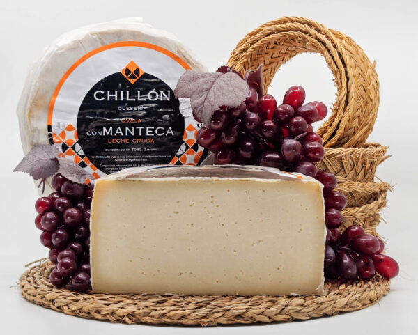 CHILLON CON MANTECA queso de leche cruda de oveja nacional disponible en QuesoQueso de Vanessa Cruz en Sevilla